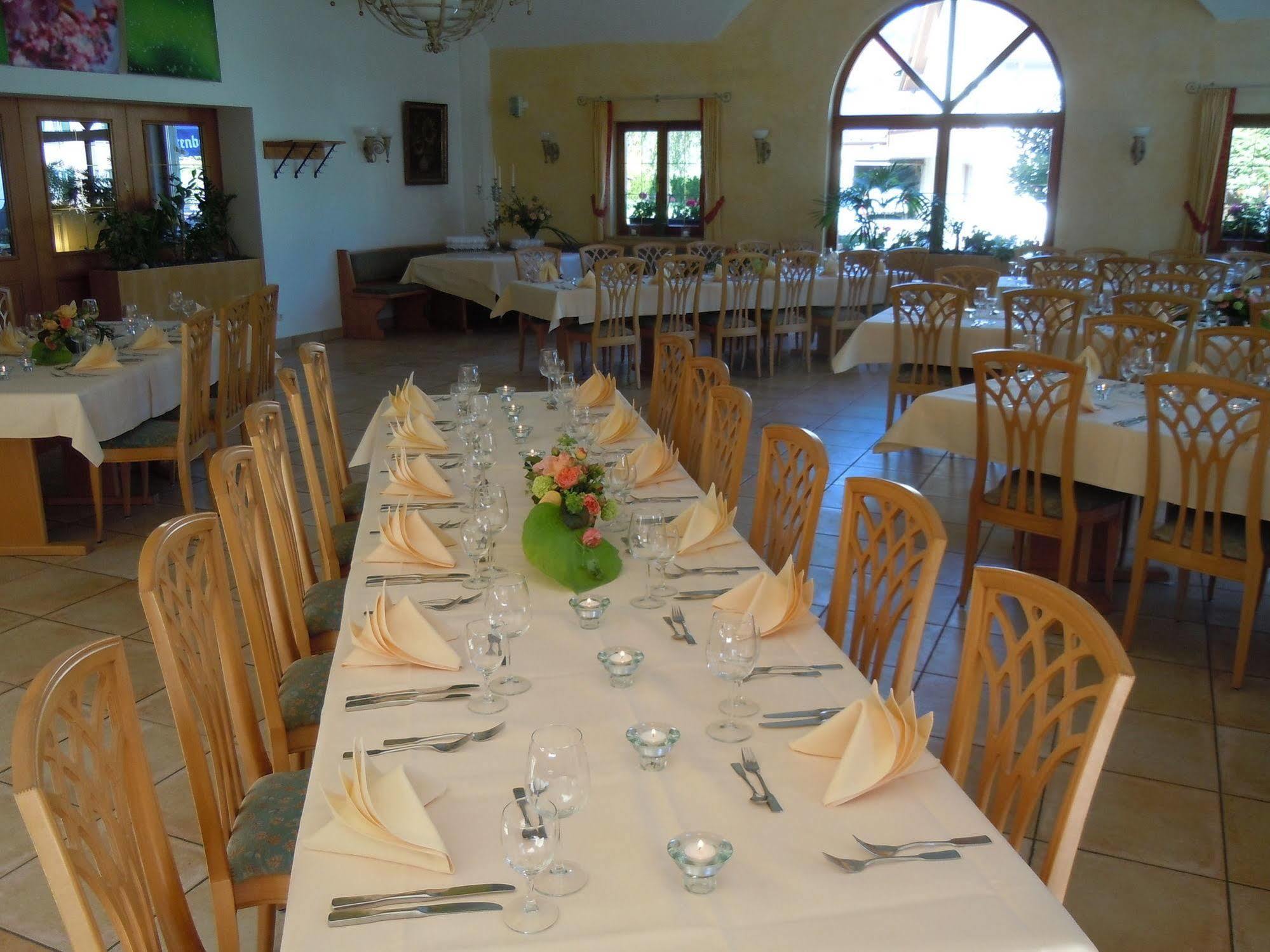 זאלם Gasthof Adler מראה חיצוני תמונה
